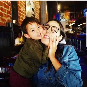 Meet your Posher, Cassandra